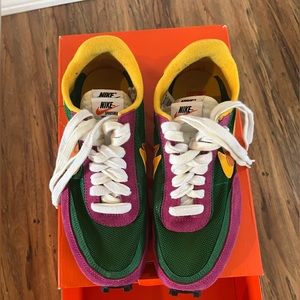 Nike sacai x LDWaffle ‘Pine Green’ BV0073-301 Signature Shoe (M 6.5 - W 8)